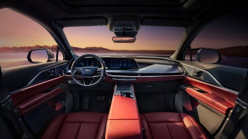 America’s Aging Cadillac XT5 Watches China’s Newer One Get Lidar And A Plug