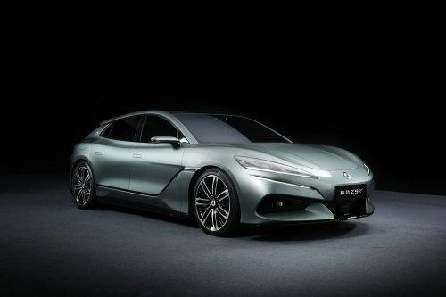 Denza, Denza’s 1,139-HP Wagon Will Now Drift Any Shape You Draw On The Screen