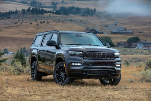 Over 200,000 Jeeps Have A Faulty Convenience Feature Owners Love