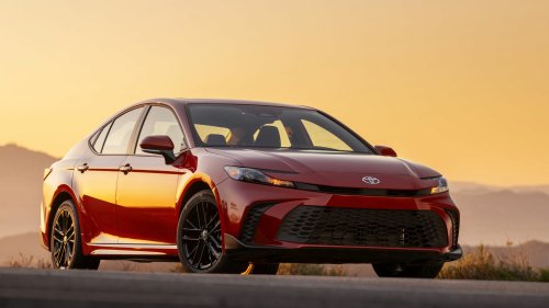 Toyota, Half A Million Toyota Camrys Can Lose Their Dash, Their Lights, And More At Startup