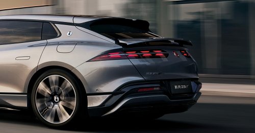 Denza’s 1,139-HP Wagon Will Now Drift Any Shape You Draw On The Screen