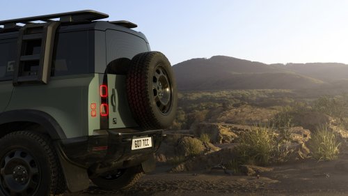 Stellantis, JLR May Build A Stellantis-Based Defender In America