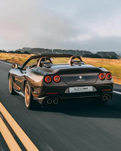Touring’s New Aperta Has The Manual Gearbox Ferrari’s Spiders Never Will