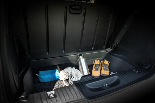 Chrysler Killed The Voyager And Pacifica Hybrid, And Now It’s Considering This