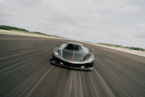 Forget AWD And Electric Motors, This Gas Car Hit 190 MPH In The Quarter-Mile