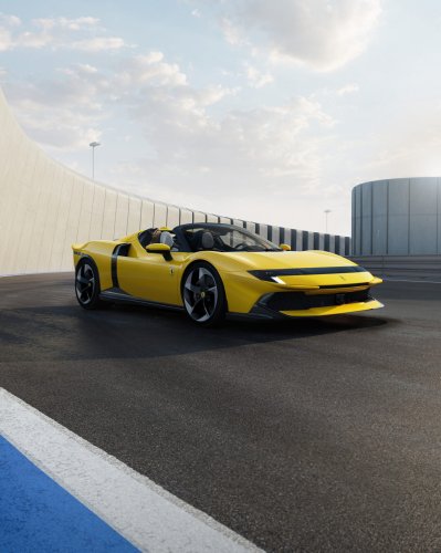 Ferrari’s Designers Wanted Pop-Up Headlights On The Testarossa As Much As You Do