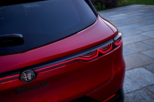 Alfa Just Facelifted The Tonale. Now It Could Kill It