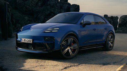 Range Rover’s New GT Rendered As The Sedan-Like Crossover Gaydon Knows Will Split Buyers