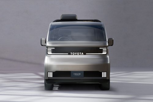 The Toyota Van That Refused To Change For 22 Years Is Being Replaced, And It’ll Look Nothing Like Before