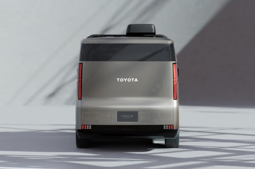 The Toyota Van That Refused To Change For 22 Years Is Being Replaced, And It’ll Look Nothing Like Before