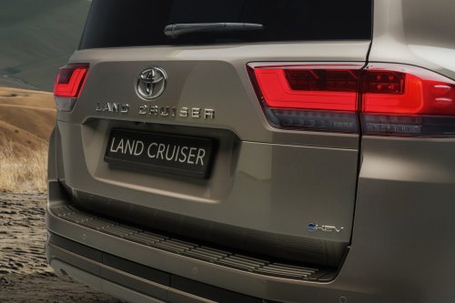 Toyota’s Updated 2027 Land Cruiser 300 Drops Gas V6 For Its Most Powerful Setup Yet