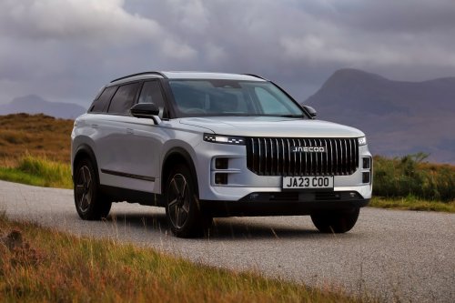 Range Rover Takes Chinese Copies As A “Compliment”