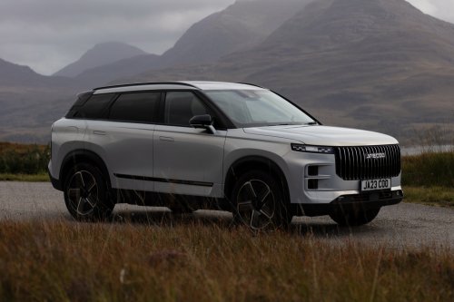 Range Rover Takes Chinese Copies As A “Compliment”