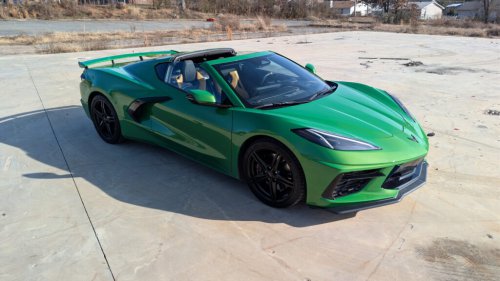 GM Stops Corvette Sales Because One Turn Signal Won’t Admit When It’s Broken