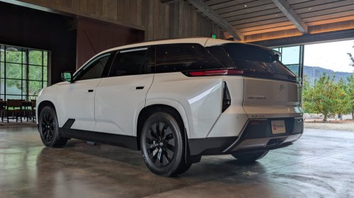 Toyota, Toyota Highlander, Toyota Delays New Electric Highlander Before It Even Launches, Gas Model Stays
