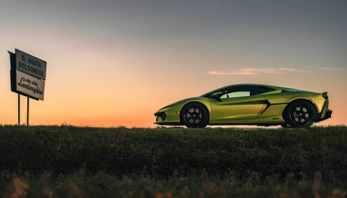 Collectors Want A Stick-Shift, Lamborghini’s Boss Says That’s Exactly The Problem