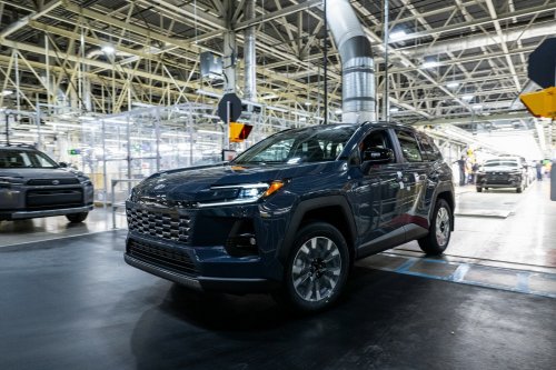 Canada Built 64,000 Fewer Cars While US Plants Added 44,000