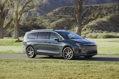 Chrysler’s CEO Says Buy The Minivan, And The Data Says He Really Needs You To