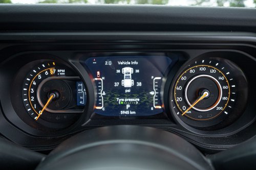 Jeep’s 2026 Gladiator Rubicon Proves You Don’t Buy This Truck With Your Head | Review