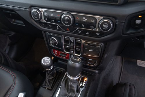 Jeep’s 2026 Gladiator Rubicon Proves You Don’t Buy This Truck With Your Head | Review