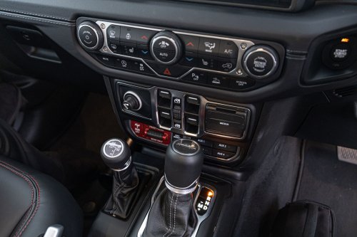 Jeep’s 2026 Gladiator Rubicon Proves You Don’t Buy This Truck With Your Head | Review