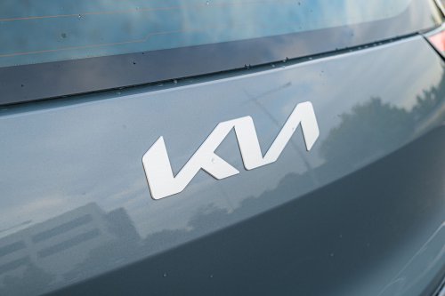 Kia’s 2026 EV9 Earth Gets The Hard Part Right And Stumbles On The Obvious One | Review