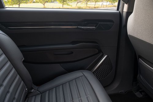 Kia’s 2026 EV9 Earth Gets The Hard Part Right And Stumbles On The Obvious One