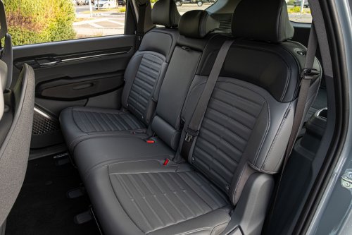 Kia’s 2026 EV9 Earth Gets The Hard Part Right And Stumbles On The Obvious One | Review