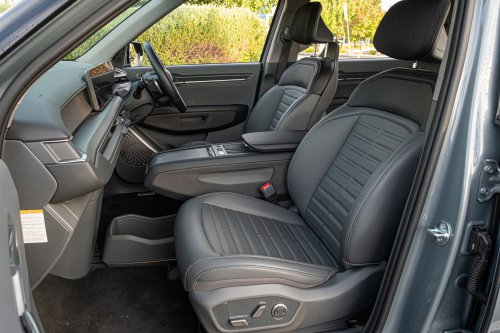 Kia’s 2026 EV9 Earth Gets The Hard Part Right And Stumbles On The Obvious One