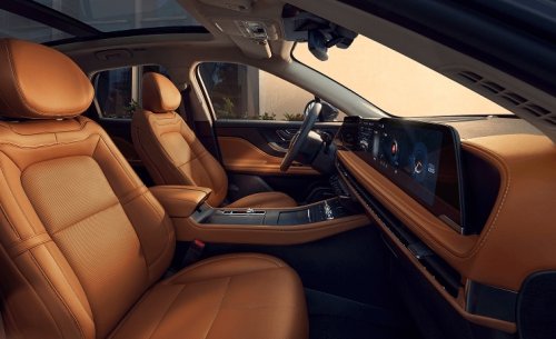 Lincoln Corsair Set To Return As A Hybrid, But It’ll Speak Mandarin
