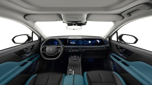 Lincoln Corsair Set To Return As A Hybrid, But It’ll Speak Mandarin