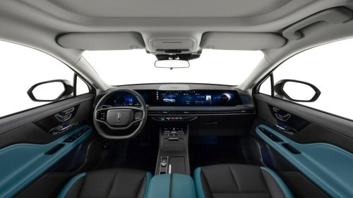Lincoln Corsair Set To Return As A Hybrid, But It’ll Speak Mandarin