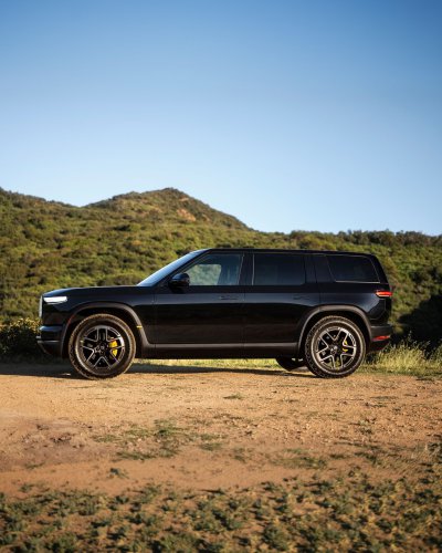 Rivian’s R2 Performance Just Out-Ranged The Tesla Model Y, And It Weighs Nearly 800 lbs More