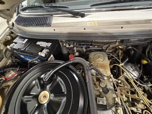 This Mercedes 300D Has Fewer Miles Than A 2025 Corolla, And It’s From 1985