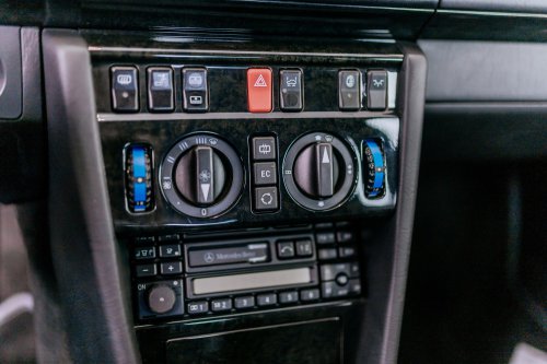 Mercedes Built Its Greatest Sedan With Porsche, And The Last One Ever Made Has 262 Miles On It