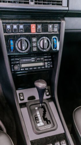 Mercedes Built Its Greatest Sedan With Porsche, And The Last One Ever Made Has 262 Miles On It