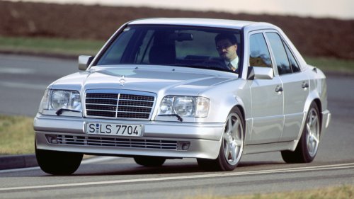 Mercedes Built Its Greatest Sedan With Porsche, And The Last One Ever Made Has 262 Miles On It