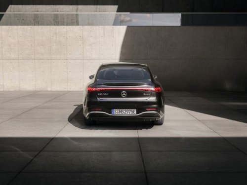 With A Yoke And More Range, The Failed Mercedes EQS Steps Into The Future