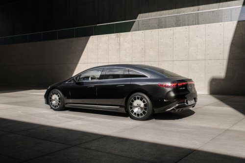 With A Yoke And More Range, The Failed Mercedes EQS Steps Into The Future