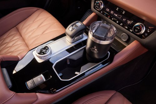 Mitsubishi’s New Hybrid Outlander Makes 174 HP And Barely Cracks 28 MPG