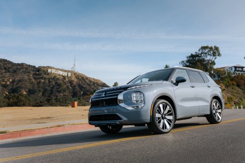 Mitsubishi, Mitsubishi Outlander, Mitsubishi’s New Hybrid Outlander Makes 174 HP And Barely Cracks 28 MPG