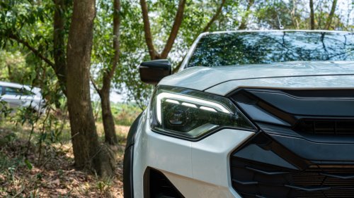 Isuzu’s 2026 D-Max Loses Every Spec Battle Against The Hilux And Ranger, And Buyers Don’t Care | Review