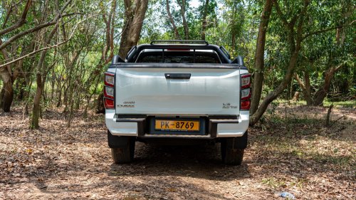 Isuzu’s 2026 D-Max Loses Every Spec Battle Against The Hilux And Ranger, And Buyers Don’t Care | Review