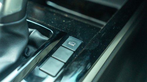 Isuzu’s 2026 D-Max Loses Every Spec Battle Against The Hilux And Ranger, And Buyers Don’t Care | Review