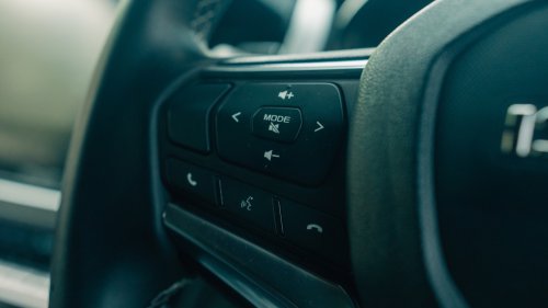 Isuzu’s 2026 D-Max Loses Every Spec Battle Against The Hilux And Ranger, And Buyers Don’t Care | Review