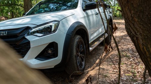 Isuzu’s 2026 D-Max Loses Every Spec Battle Against The Hilux And Ranger, And Buyers Don’t Care | Review
