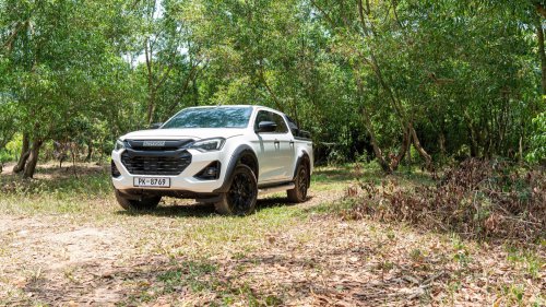 Isuzu’s 2026 D-Max Loses Every Spec Battle Against The Hilux And Ranger, And Buyers Don’t Care | Review