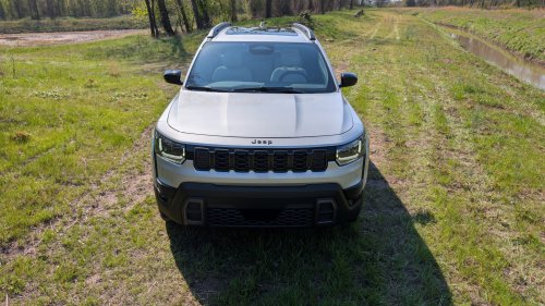 Jeep’s 2026 Cherokee Stopped Pretending To Be A Jeep, And It Drives Better For It