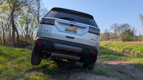 Jeep’s 2026 Cherokee Stopped Pretending To Be A Jeep, And It Drives Better For It