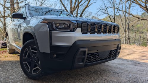 Jeep’s 2026 Cherokee Stopped Pretending To Be A Jeep, And It Drives Better For It